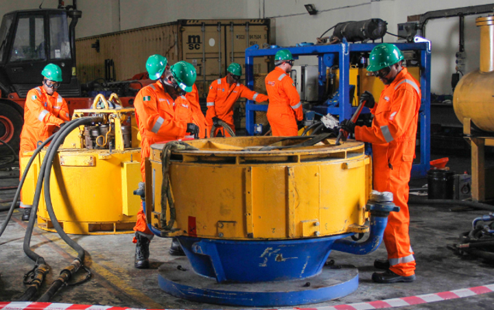 Service and aftermarket support icon